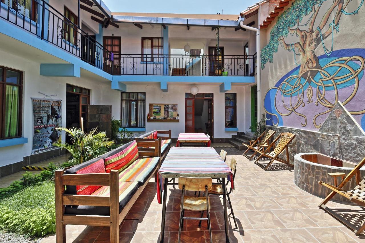 The Celtic Cross Hotel Sucre Exterior photo